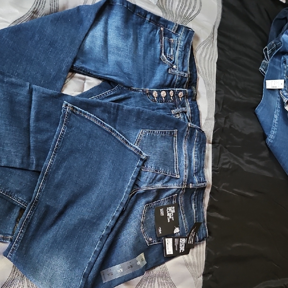 2 Pair Brand New Silver SUKI Midrise Flare Jeans Indigo 4 Button Closure